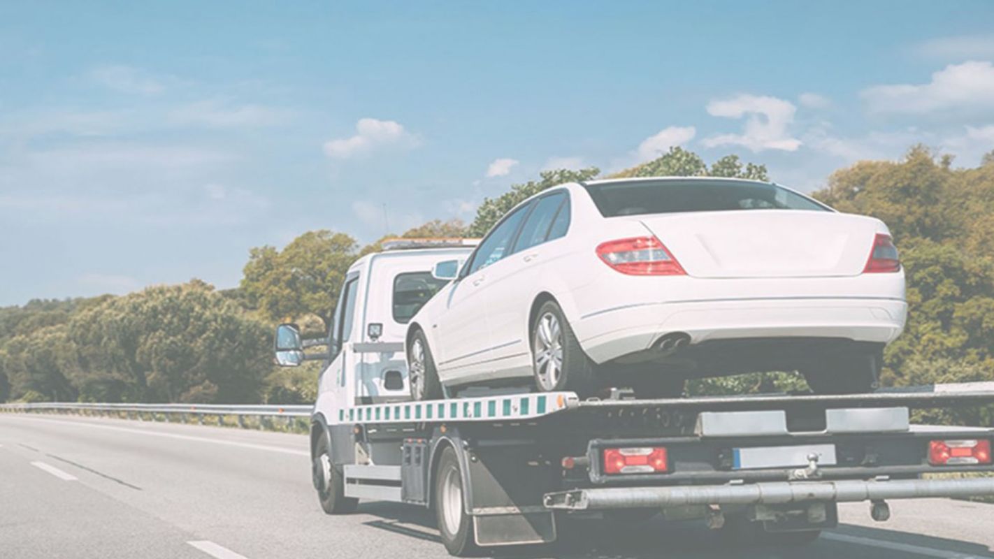 Contact Us For The Emergency Towing Services Pompano Beach, FL