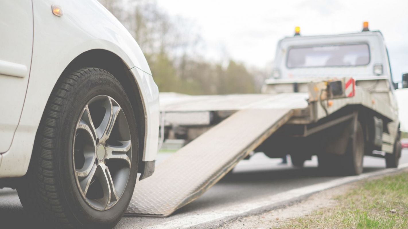 Get The Cheap Flatbed Tow Service in Aurora, CO