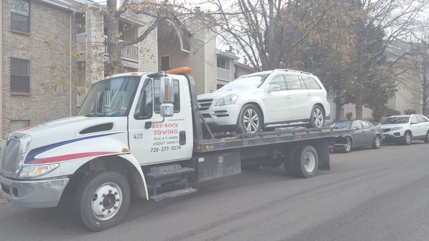 Hire the Local Towing Services in Aurora, CO