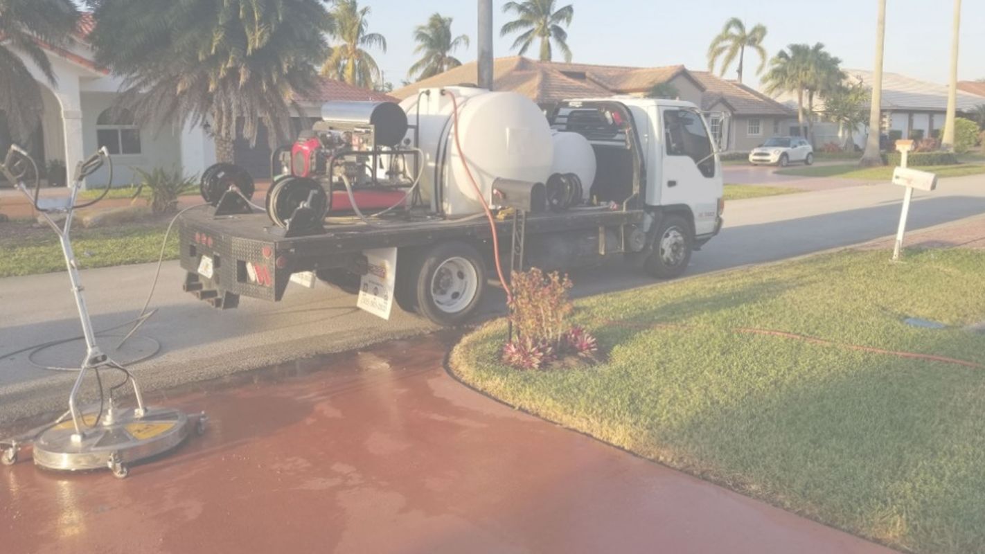 Local Driveway Pressure Washing You Need in Miami, FL