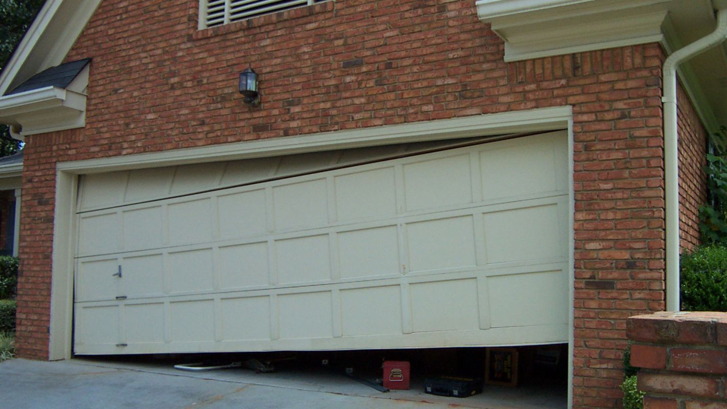 Broken Garage Door Arlington TX