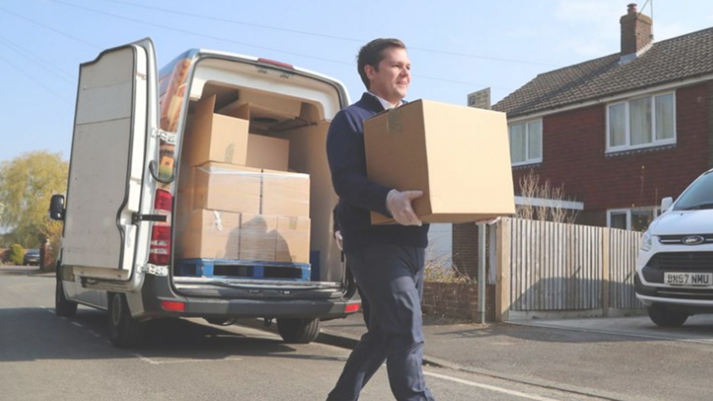 Get Our Parcel Delivery Services to Save Time West Miami, FL