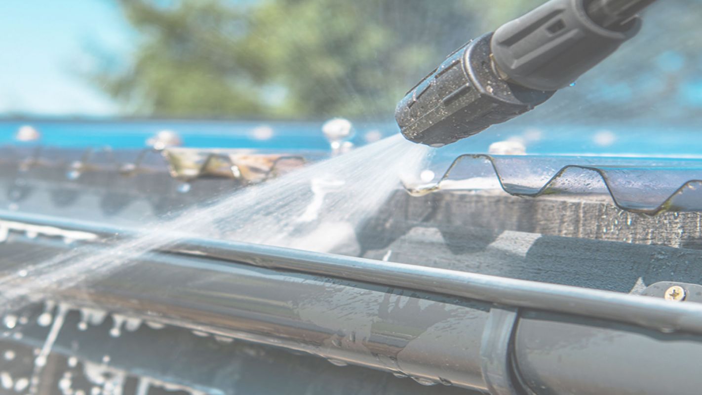 What are Pressure Washer Gutter Cleaning Services? Willingboro, NJ