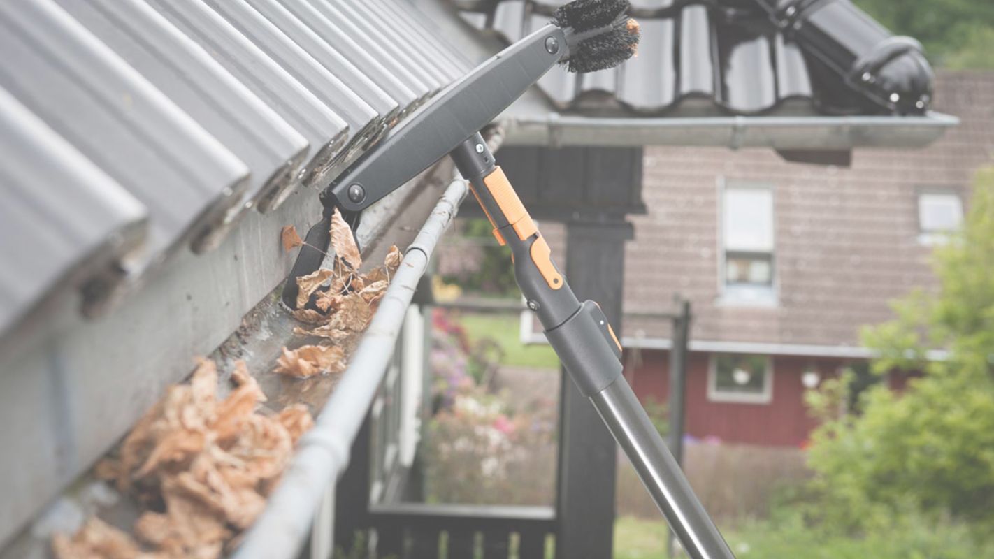 Residential Gutter Cleaning with Reliable Results Manhattan, NY