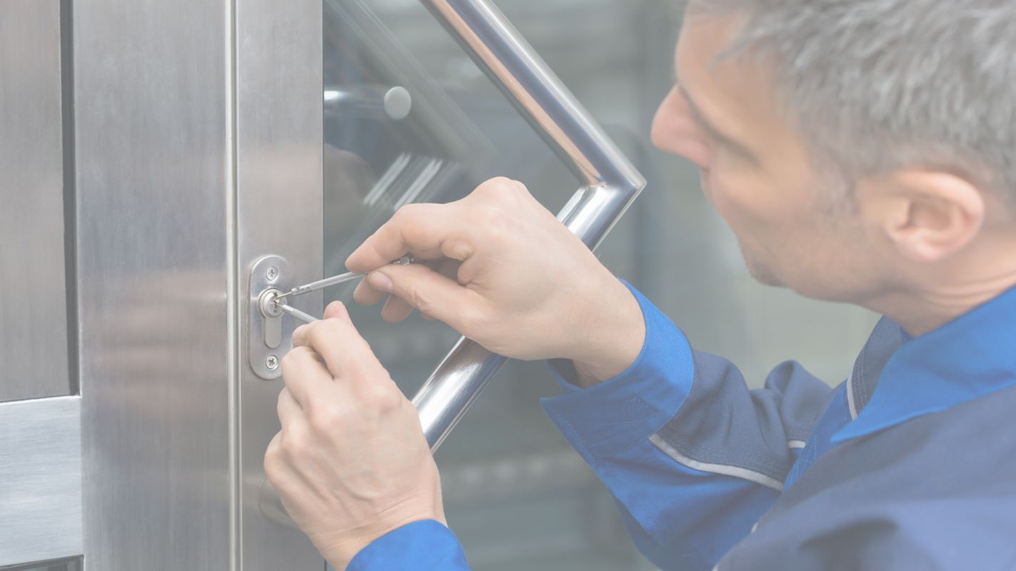 Prevent Security Breached with Commercial Locksmith Service Seattle, WA