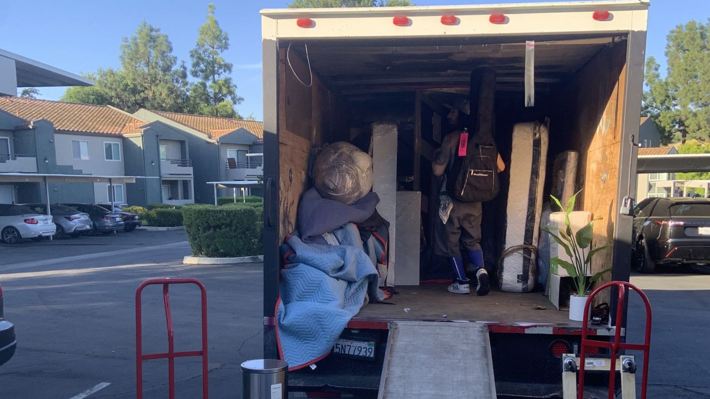 Relocate with Ease by Hiring the Best Local Movers Los Angeles, CA