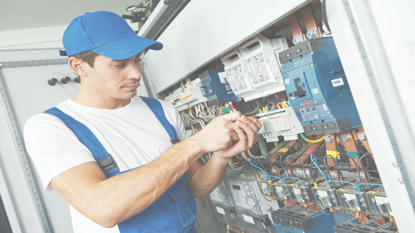 Hire the Top Industrial Electrician in Town Garland, TX