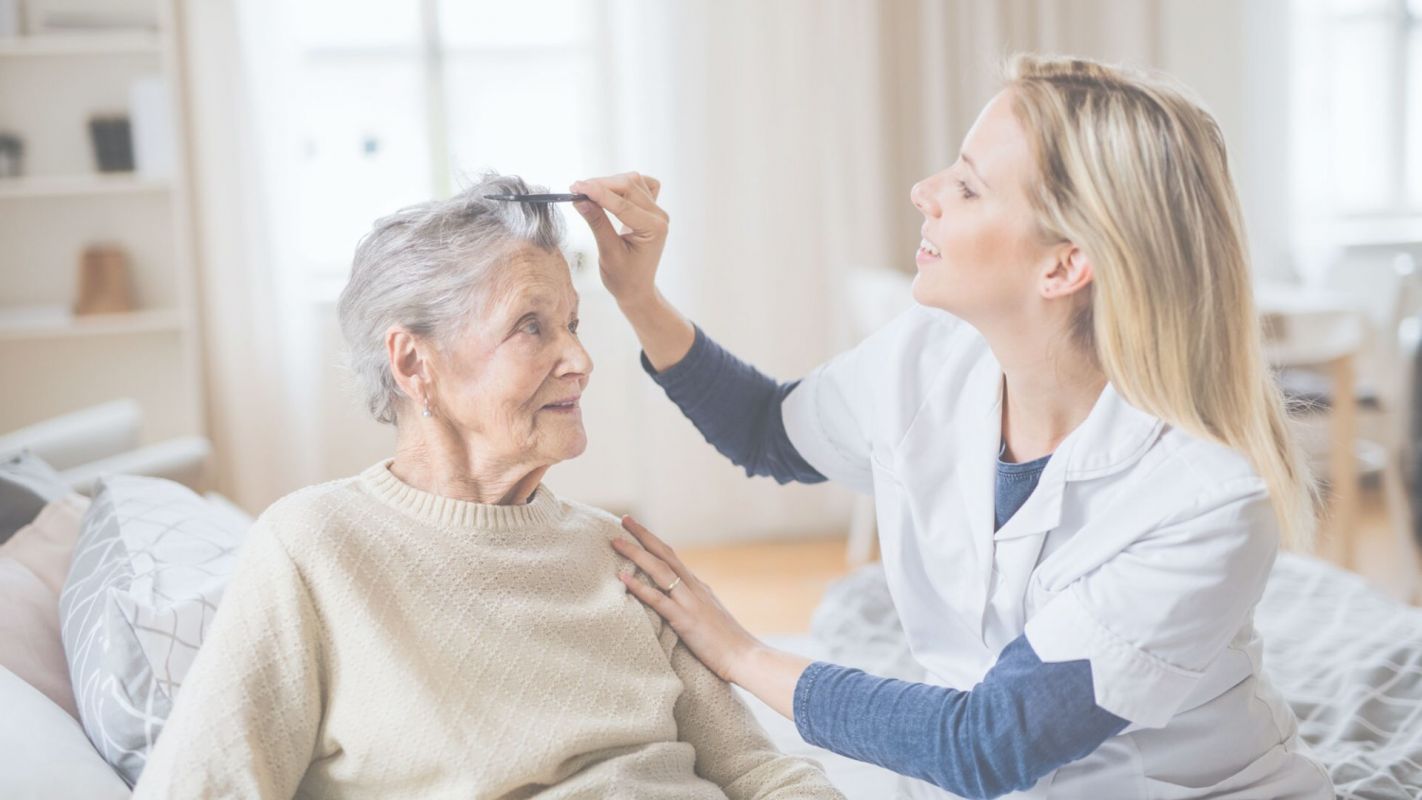 Personal Assistance for Elderly People in Chestnut Hill, MA