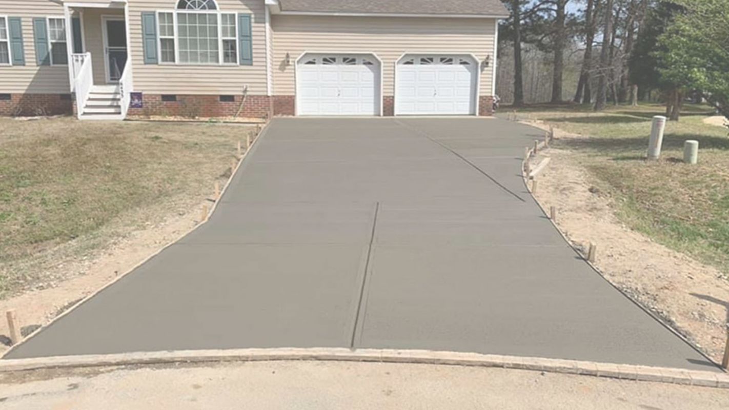 Concrete Driveways Contractor – No Slippery Surface Problems Anymore