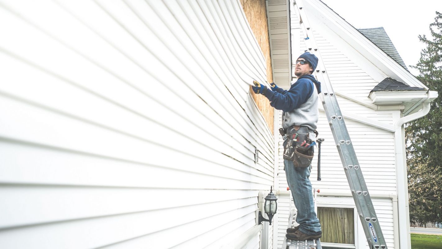 Looking For “Siding Repair Near Me?” Hicksville, NY