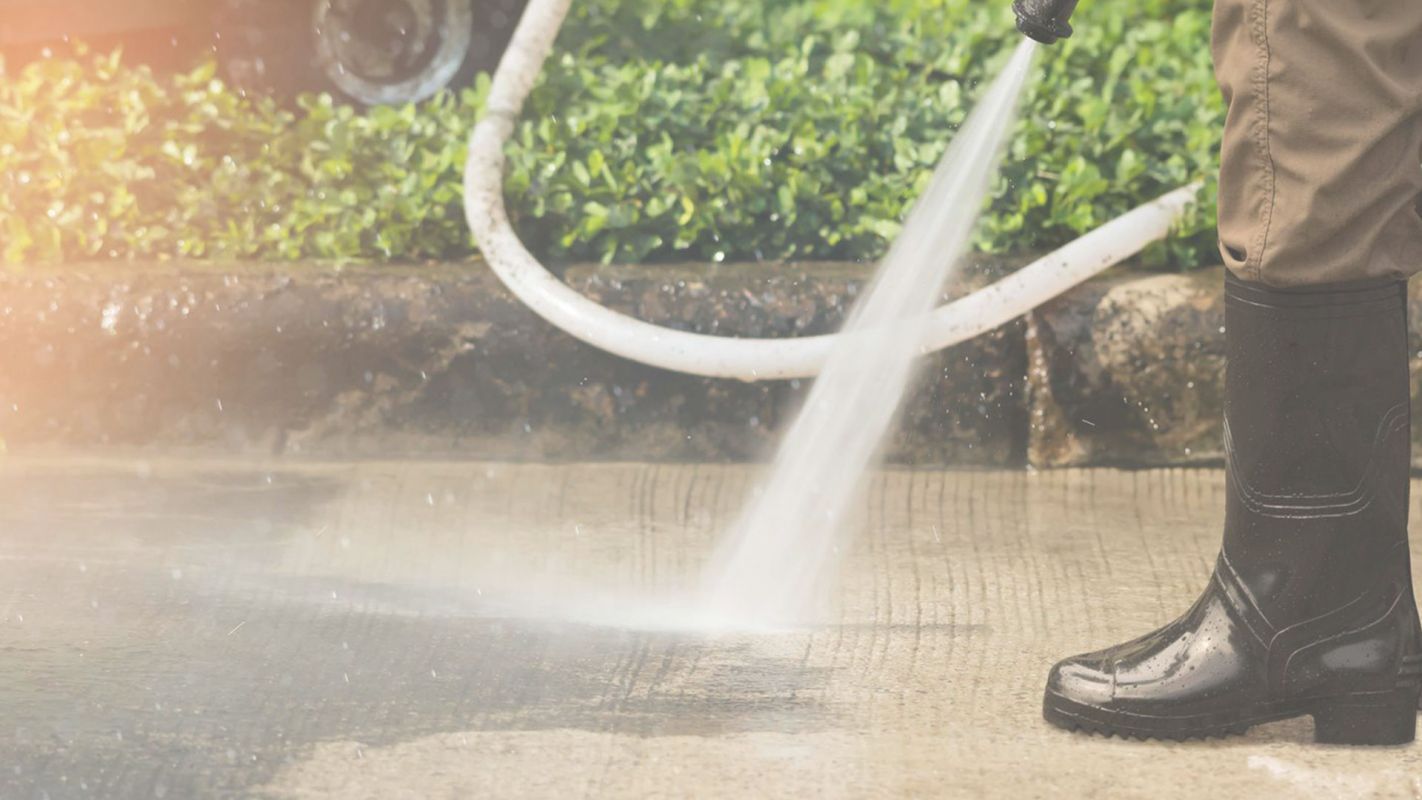 The #1 Pressure Washing Service Des Moines IA