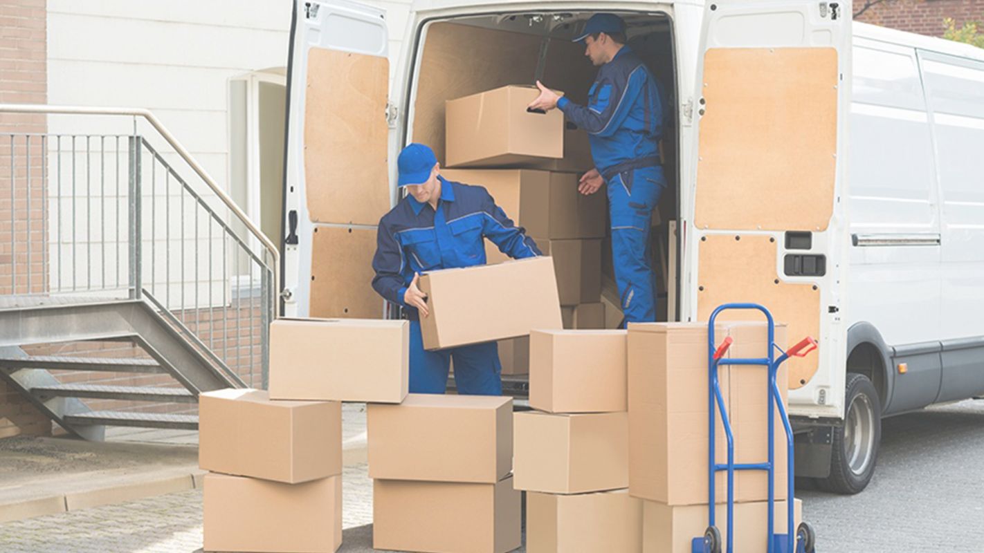 Trained Local Movers to Ensure a Smooth Moving Process Chicago, IL