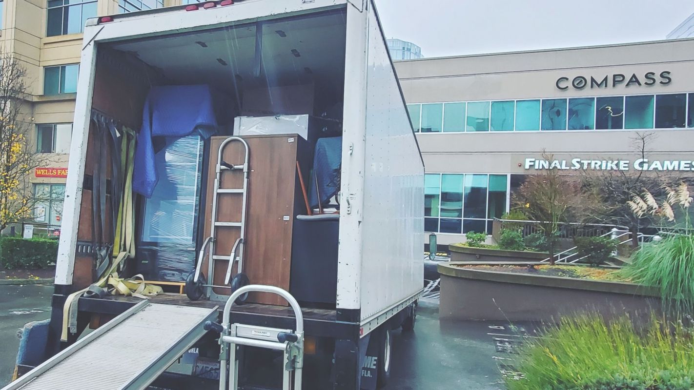 Large Item Movers at Your Services Everett, WA