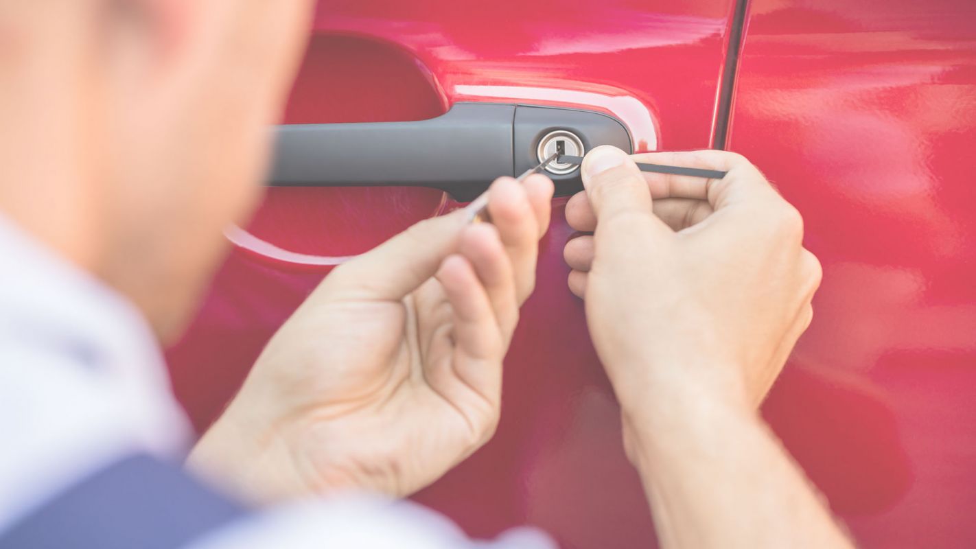 Hire the Best Automotive Locksmith in Earth City, MO