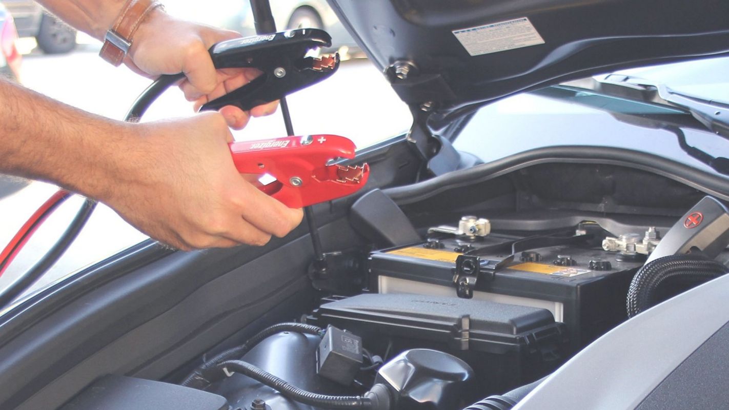 Fastest Dead Battery Jumpstart Service in Town Lake Dallas, TX