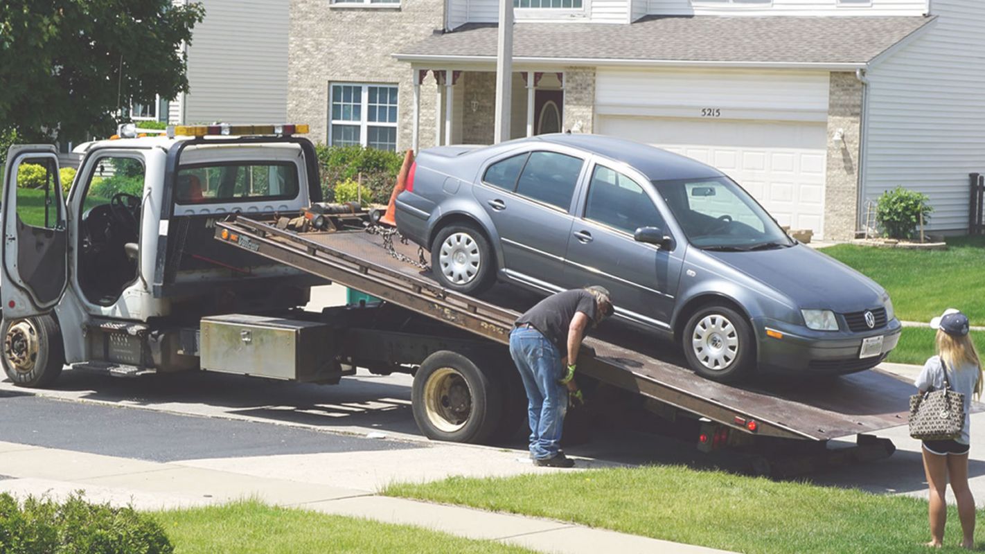 Get Flatbed Towing by the Best Flower Mound, TX