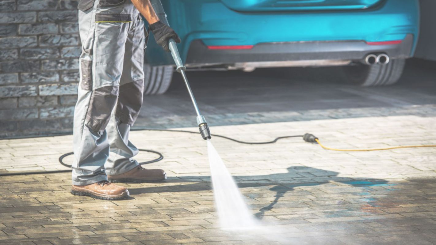 Looking For a Driveway Pressure Washing Service? Fernandina Beach, FL