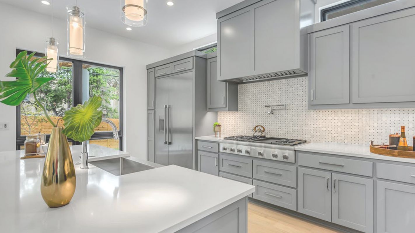Full Kitchen Remodeling for a Trendy Look in Santa Monica, CA