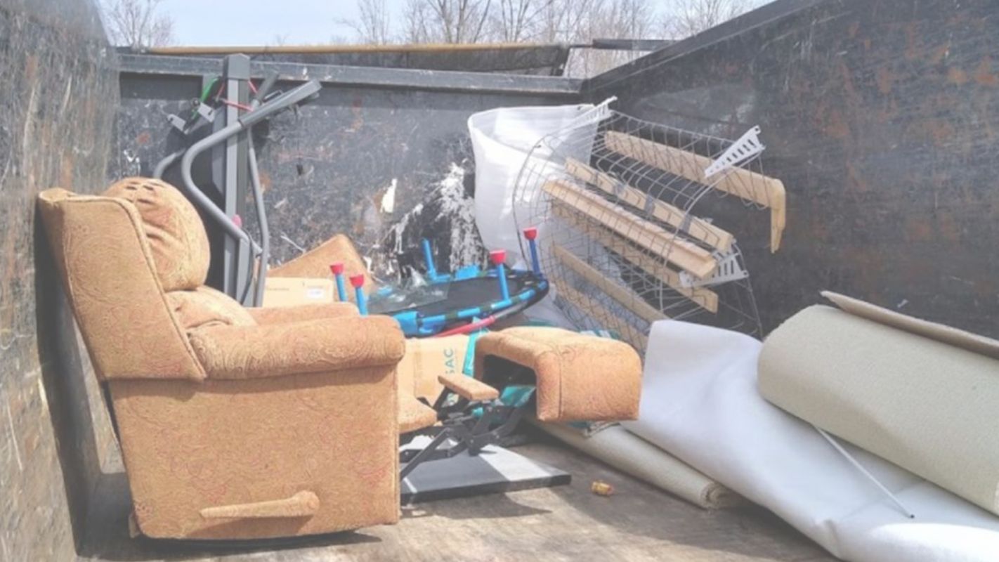 Haul Away Old Furniture to Regain Your Space Jacksonville, FL