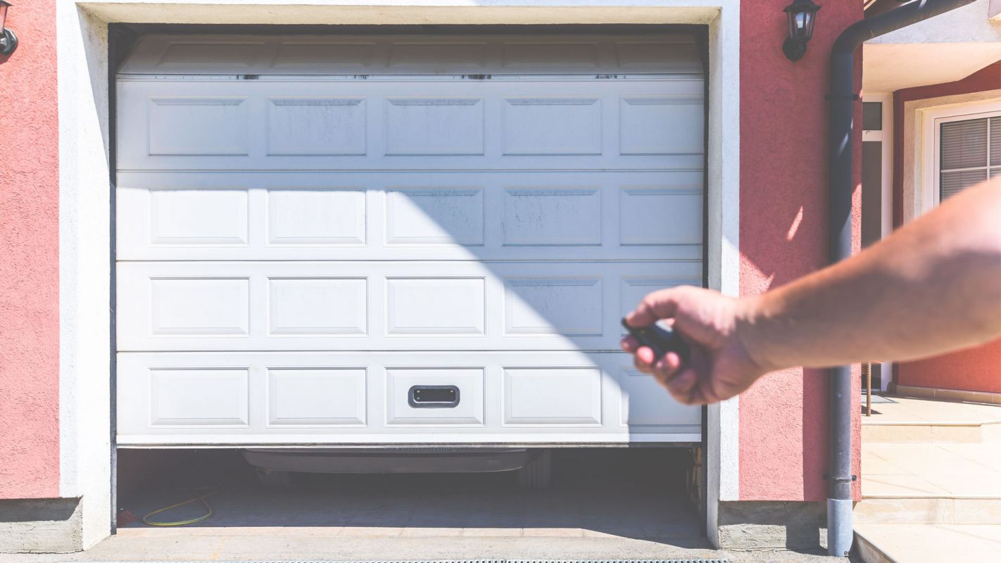 Automatic Garage Door Offers Great Convenience Pearland, TX