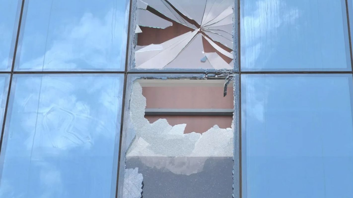 Broken Glass Repair Services to Enhance Safety in Redmond, WA