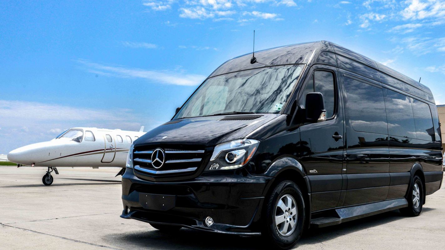 Top-Class Airport Shuttle Service Downers Grove, IL