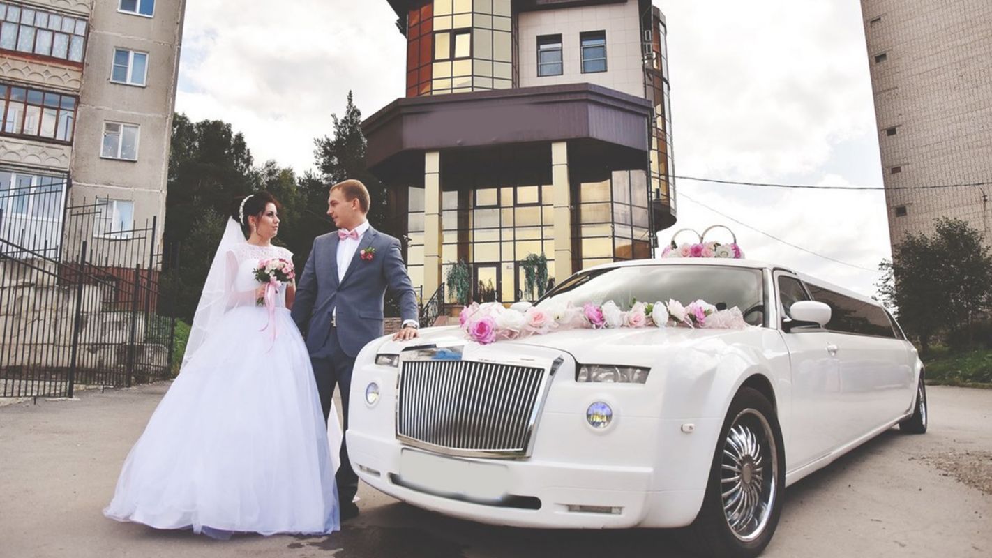 Get Affordable Wedding Limo Services in the Town Aurora, CO