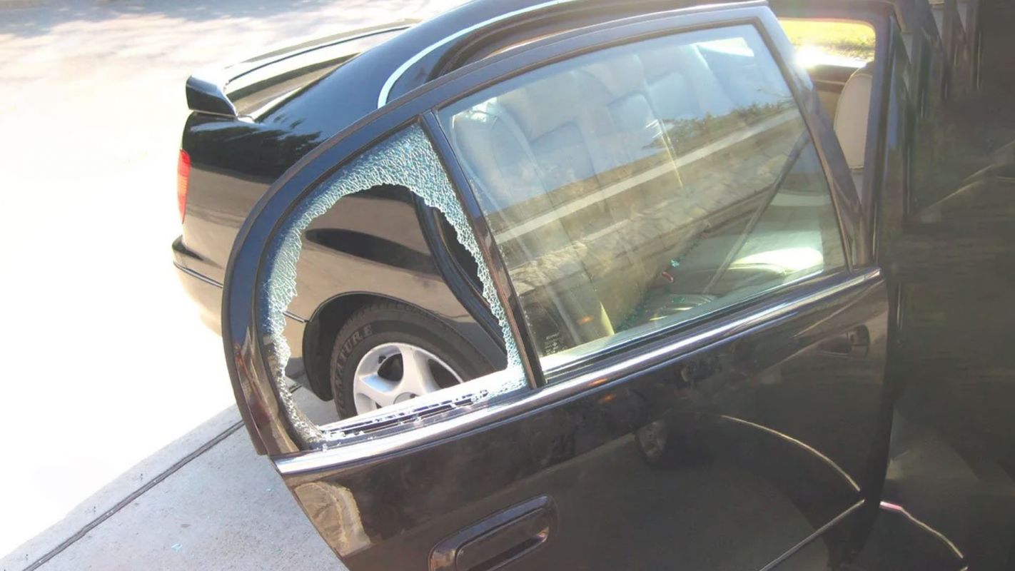 Top-Notch Door Glass Replacement Services in Town Altamonte Springs, FL