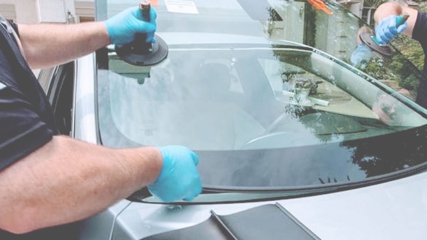 Engage with Us to Receive a Fast Windshield Estimate Hollywood, FL