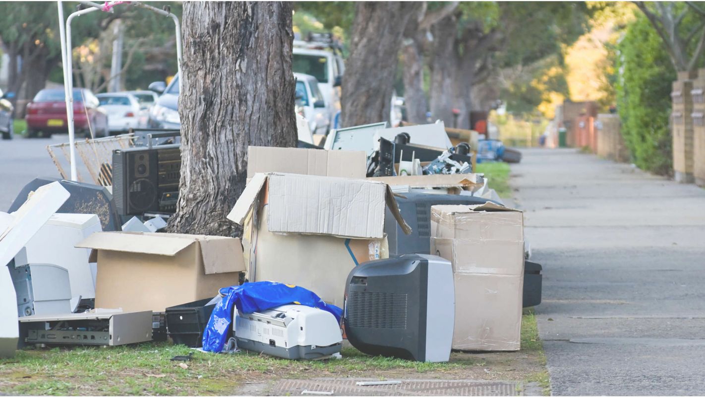 We Ensure Quick & Affordable Junk Removal Tampa Palms, FL