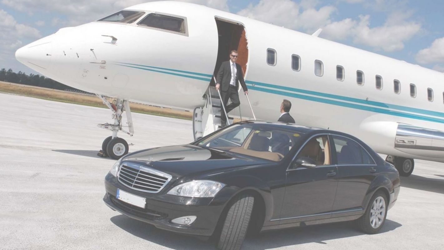 Limousine for Airport that is both comfy and efficient Santee, CA