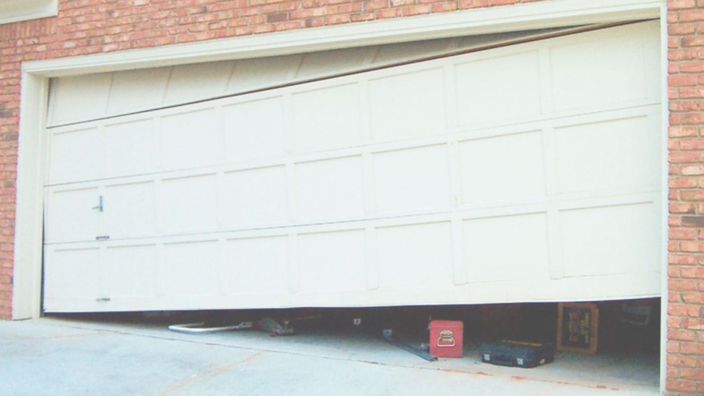 Get Professionals for Broken Garage Door Repair Rancho Cucamonga, CA