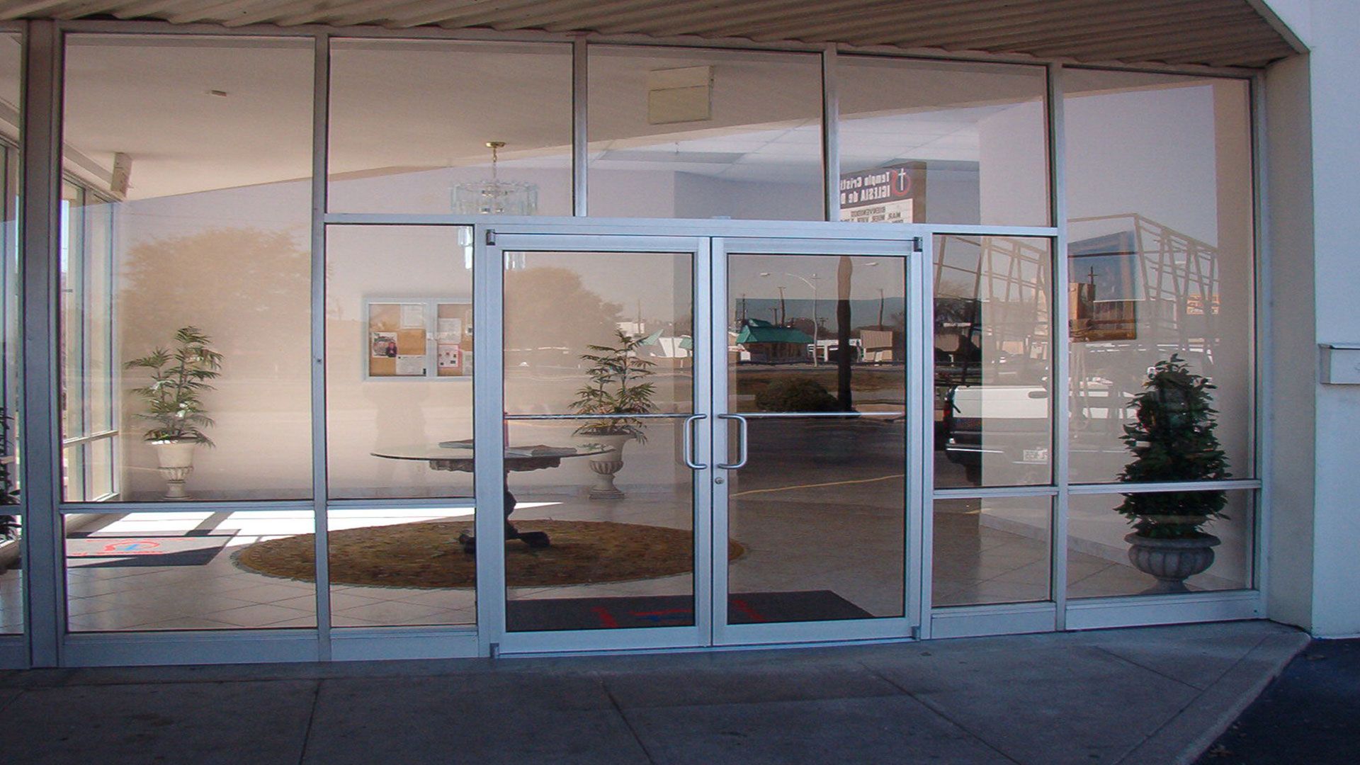 Storefront Glass Services Lake County IL
