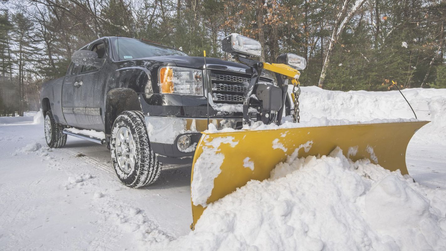 Hire Our Snow Plow Service to Prevent Accidents Rockville, MD