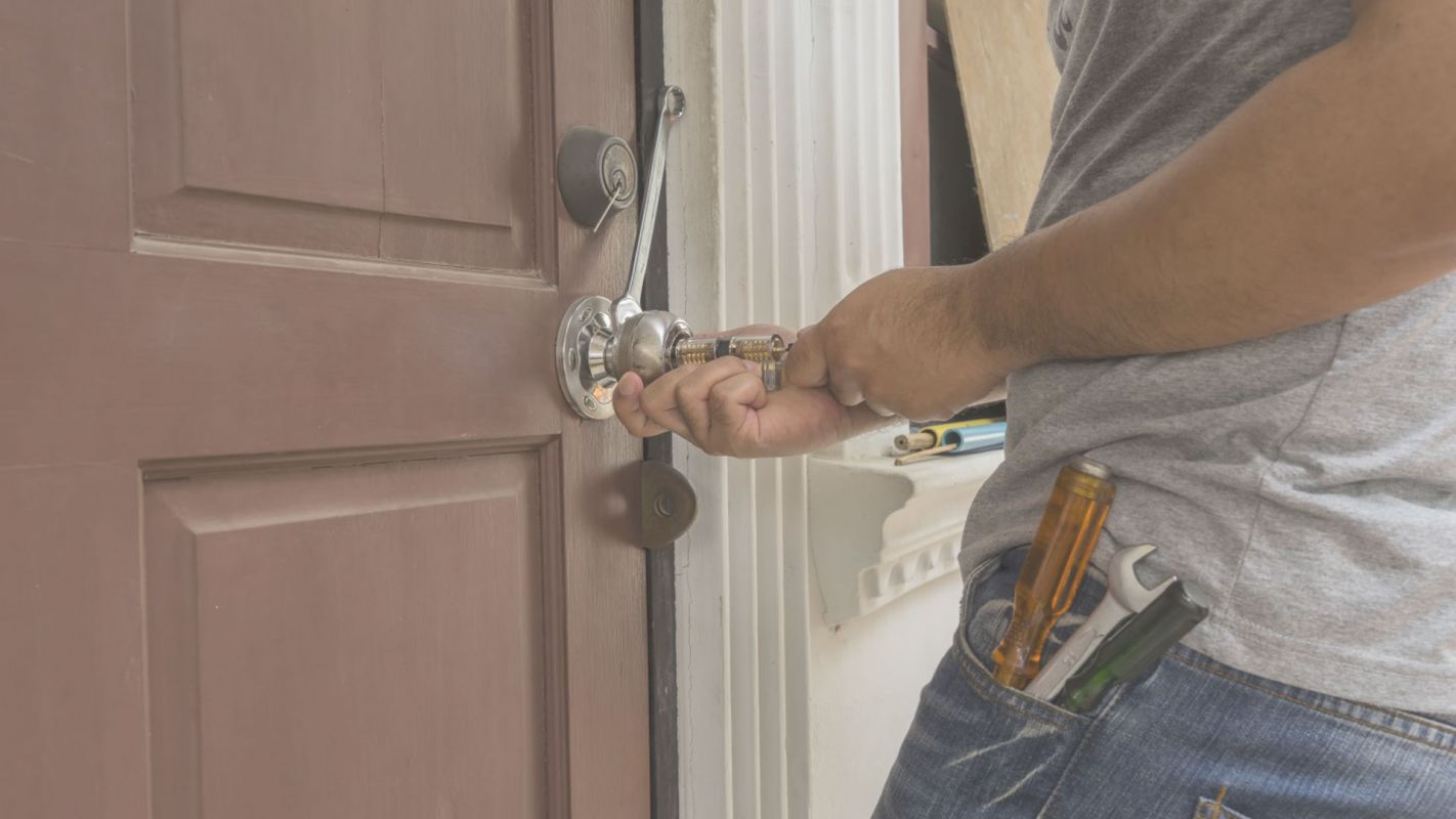 Our Local Locksmith Services are Available 24-Hours Houston, TX