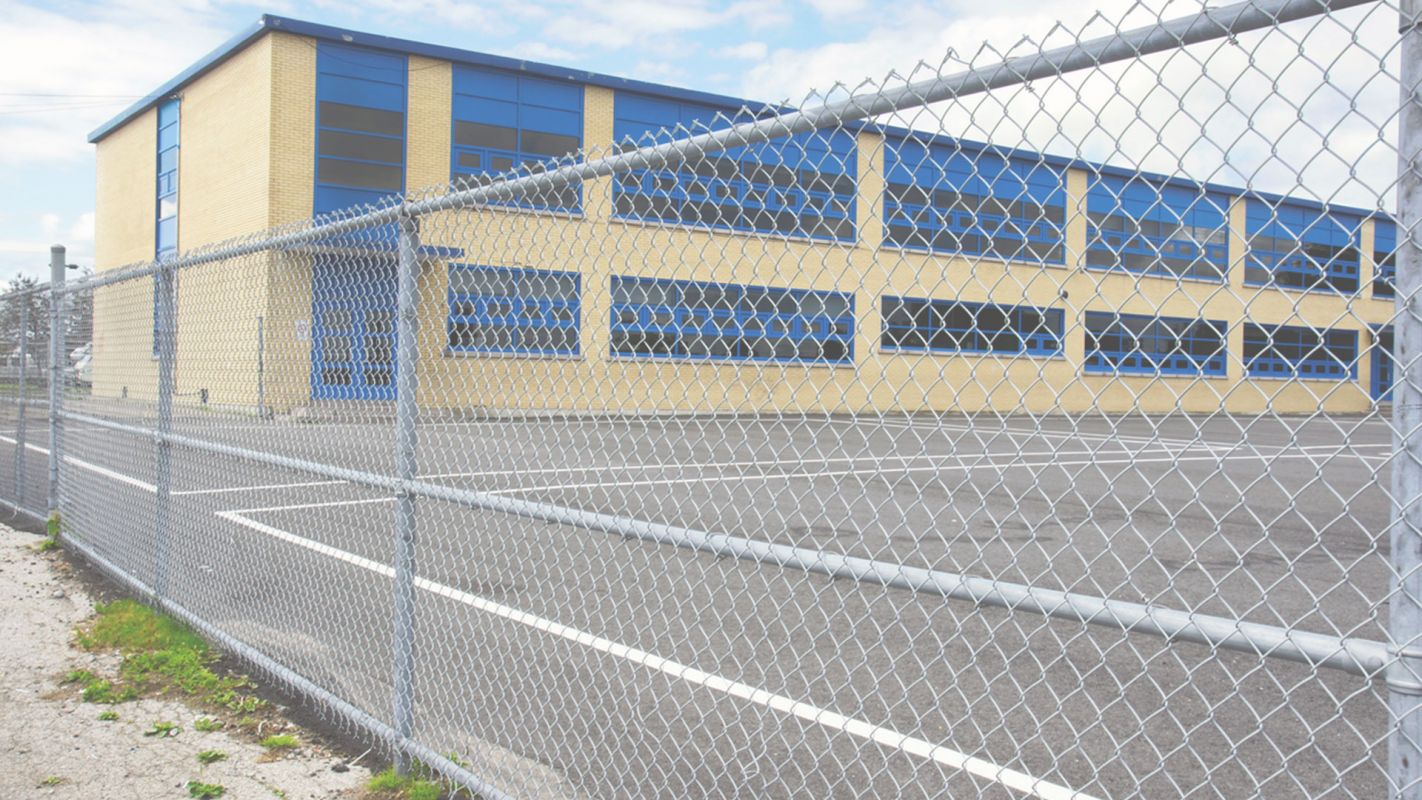 Get Instant Commercial Chain Link Fencing Repair in Your Area San Dimas, CA
