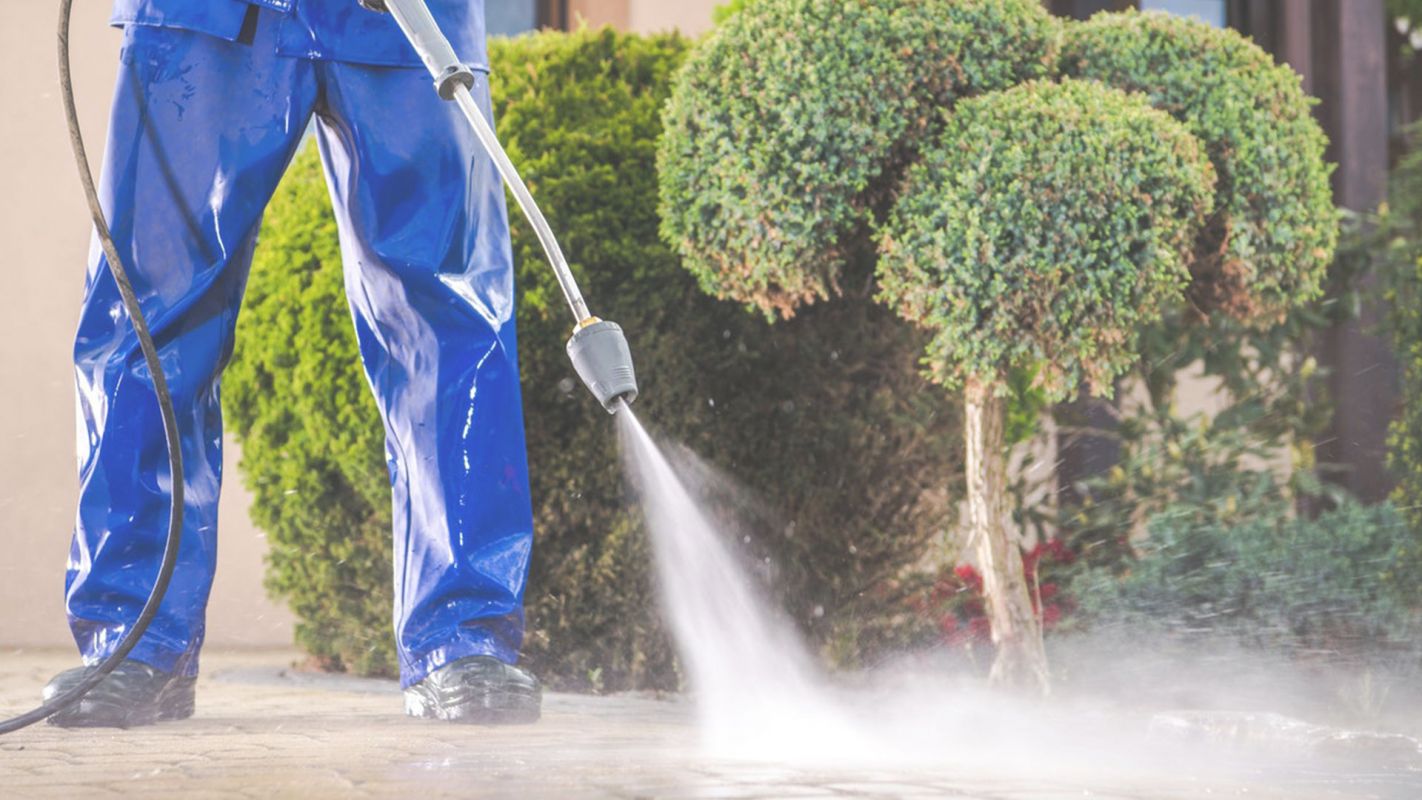 Our Pressure Washing Contractors Are Specialized Commerce, CA