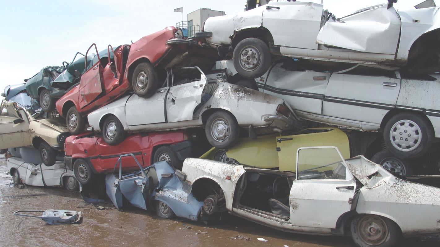 Reach the Best Junk Car Buying Company to Haul Away Your Stress! Hartford, WI