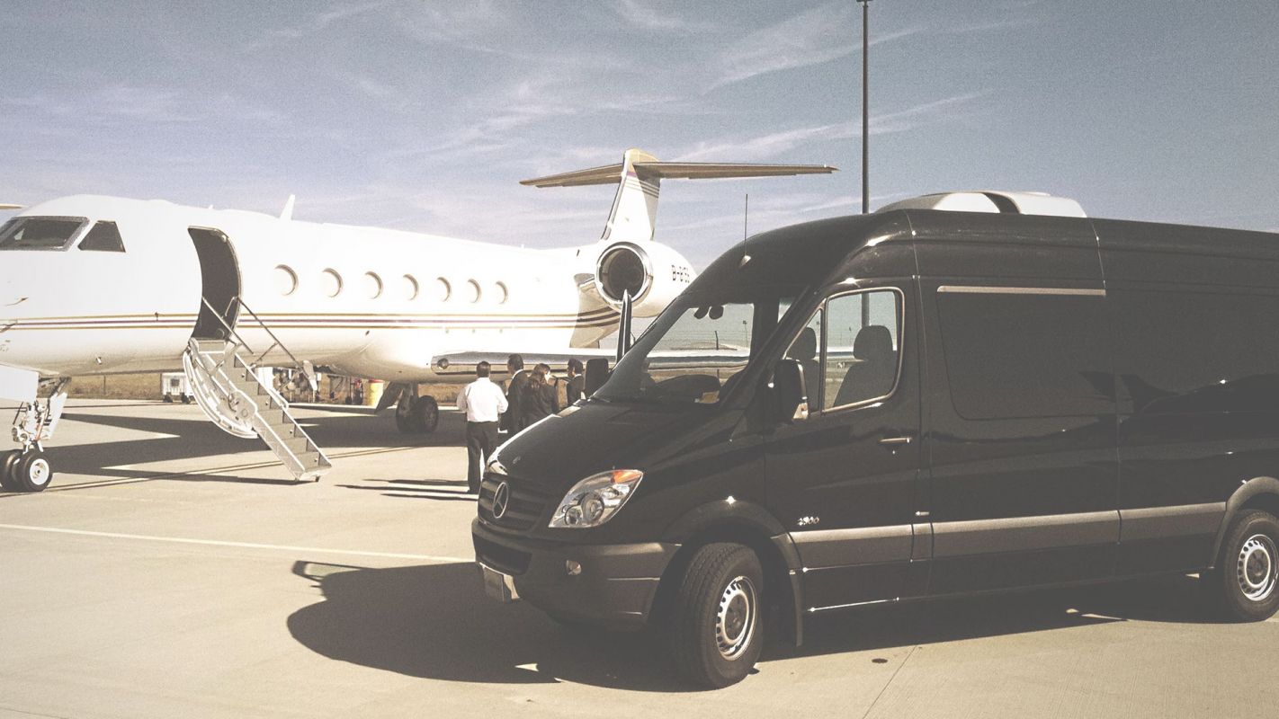 Cost Effective Shuttles to Airport for Houston, TX