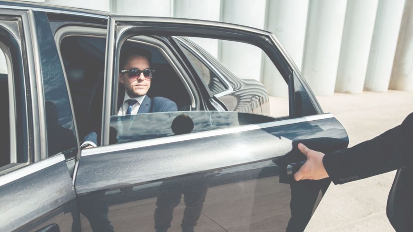 Executive Corporate Transportation for Your Next Business Trip Aurora, CO
