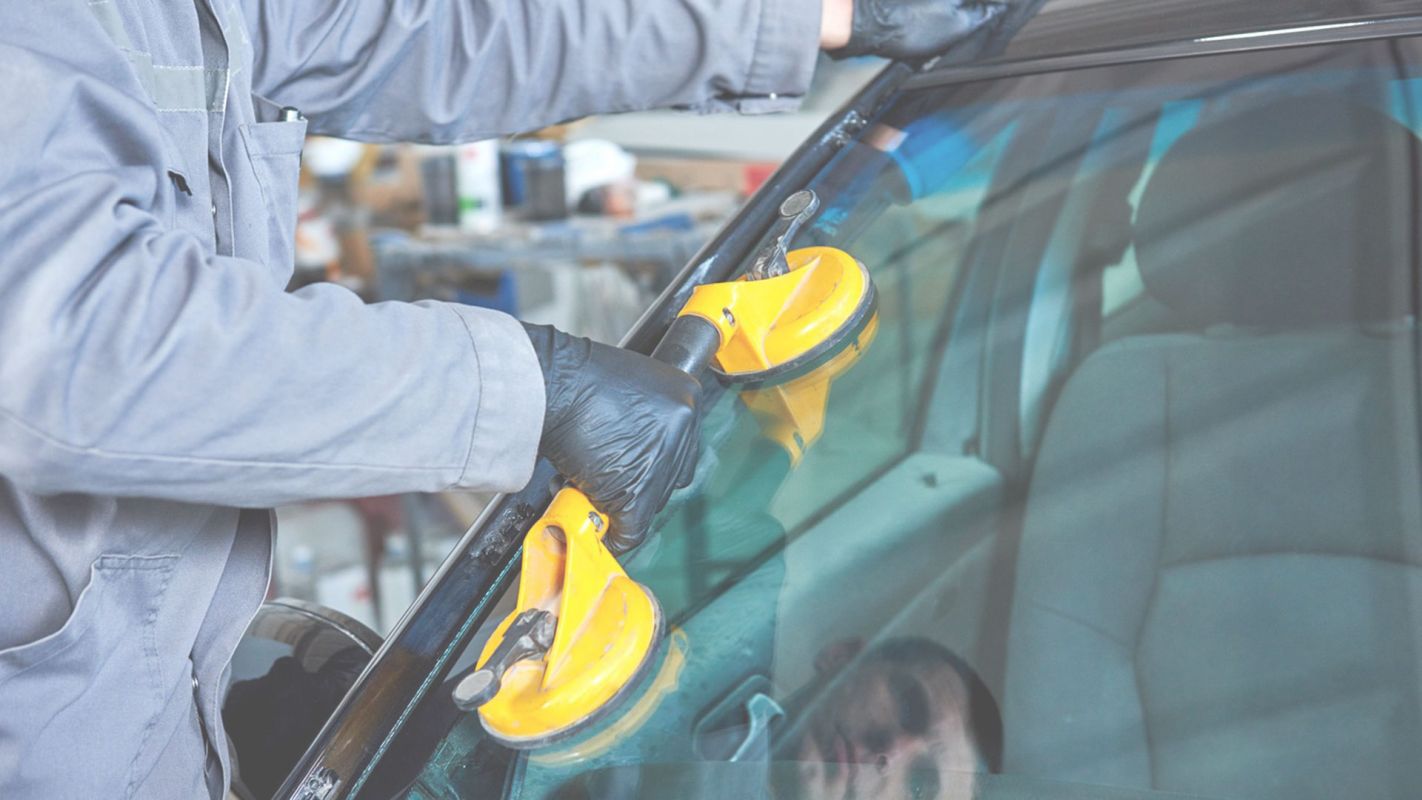 For the Best Auto Glass Service, Call Us! Fort Worth, TX