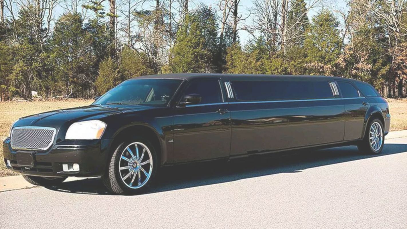 Hit your Destination in Style with our Limousine Services! Schaumburg, IL
