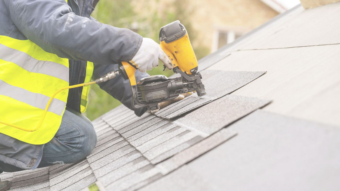 Fix All Leaks with Our Roof Repair Service