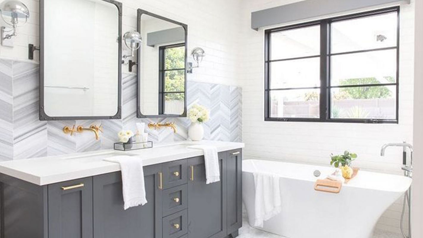 Let Our Premier Bathroom Remodel Contractors Revamp Your Bathroom!
