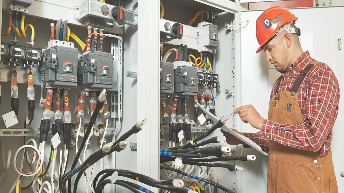 Licensed Commercial Electricians in Town - Hire Now!