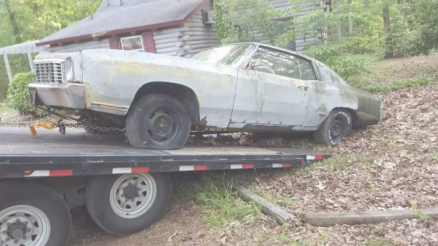 Junk Cars Removal Service - Free Up Your Driveway and Get Paid for It Kennesaw, GA