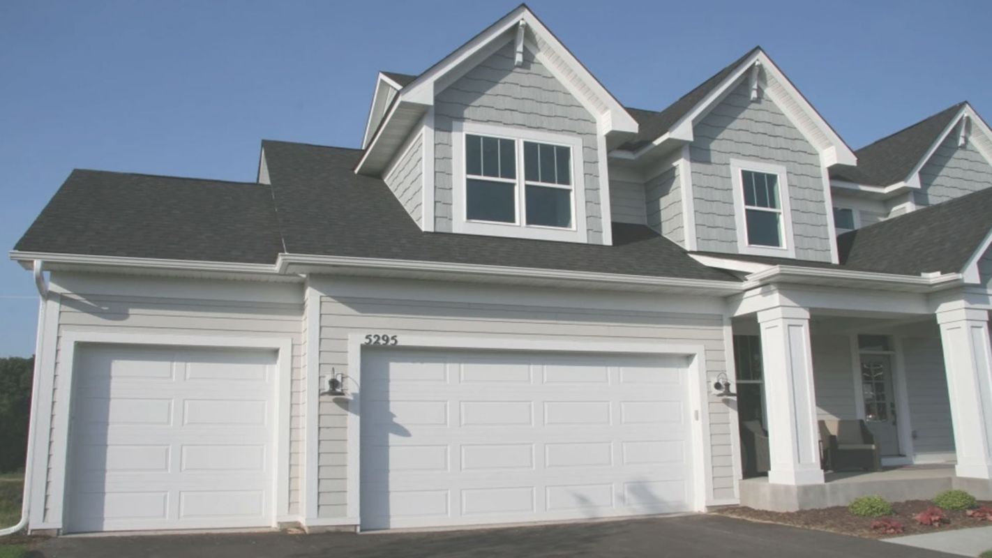 Garage Door Contractor for the Best Service, Call Us! in Roseville, MN