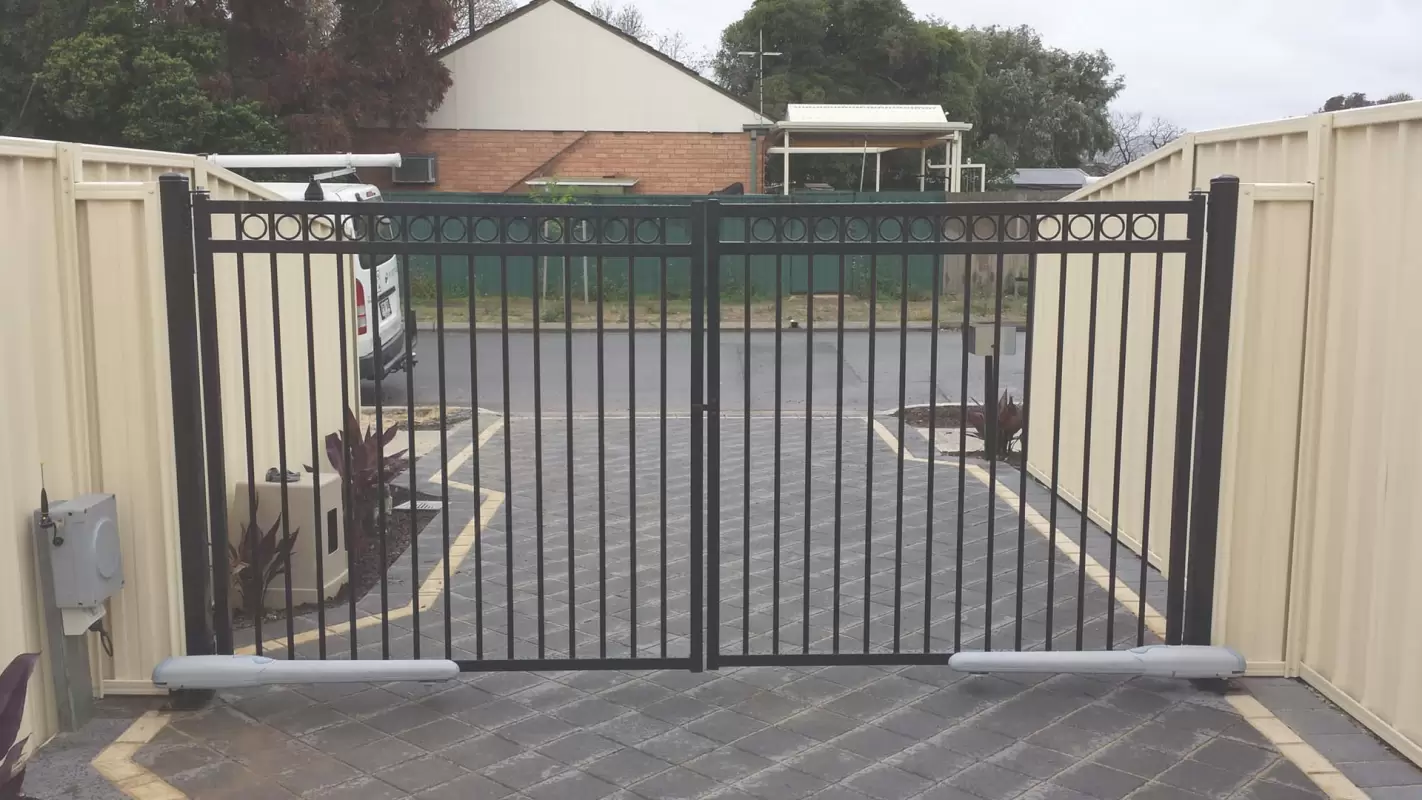Exceptional Swing Gate Repair Services to Secure Your Property! in Frisco, TX