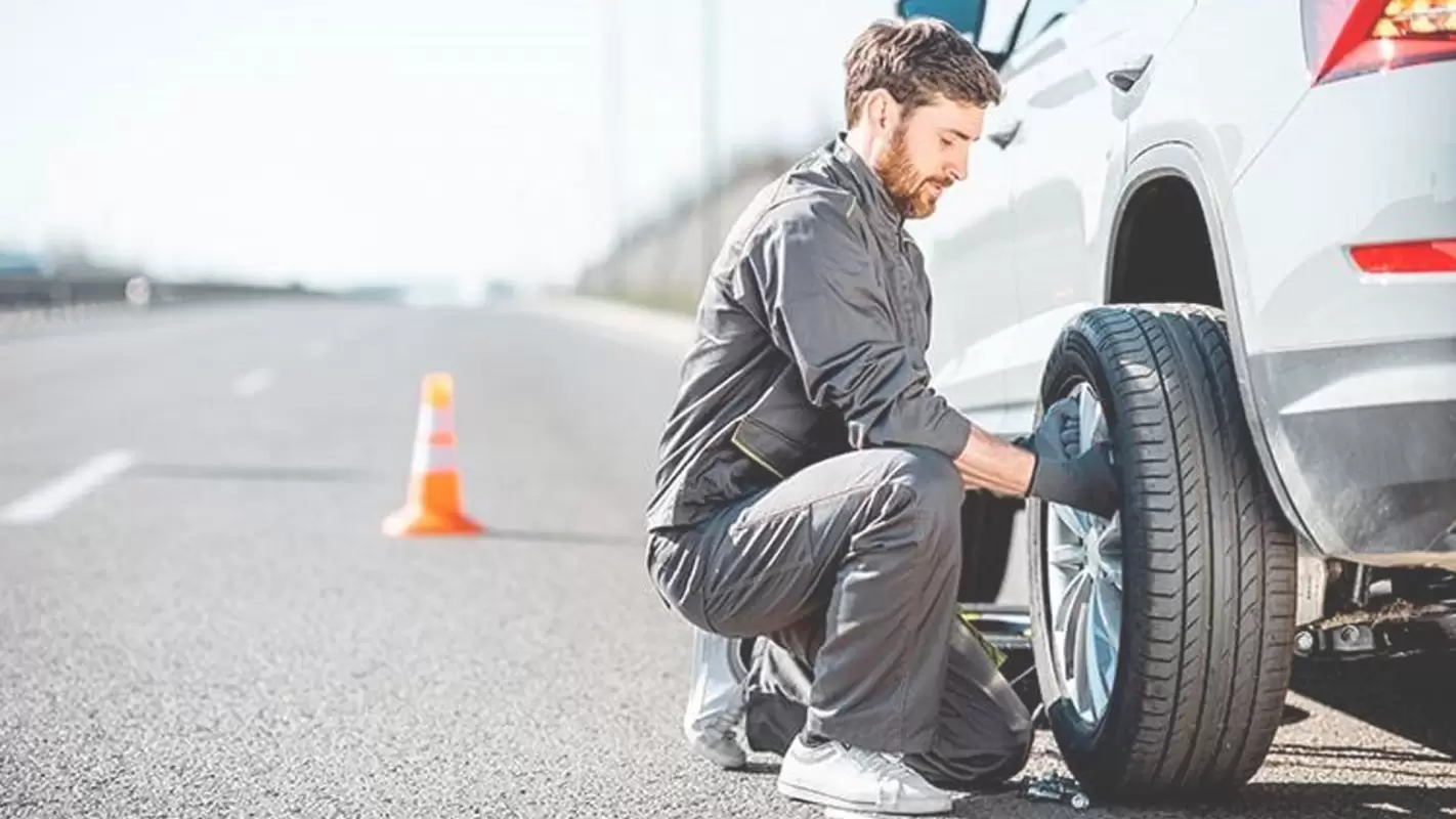 Roadside Assistance Services to Save Your Day! in St. Petersburg, FL