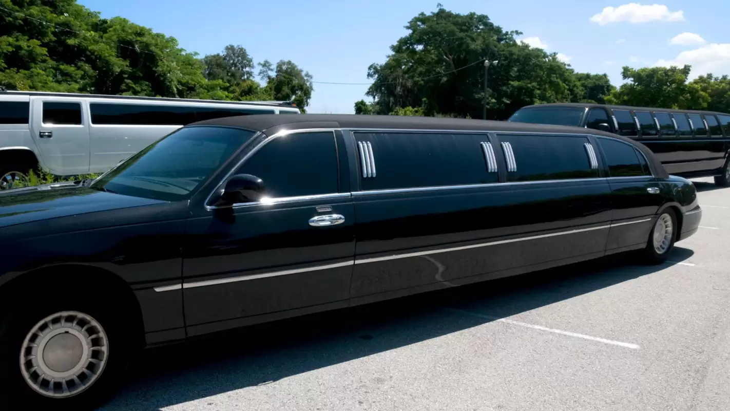 SUV Limo Service - Experience the Perfect Blend of Sophistication and Utility